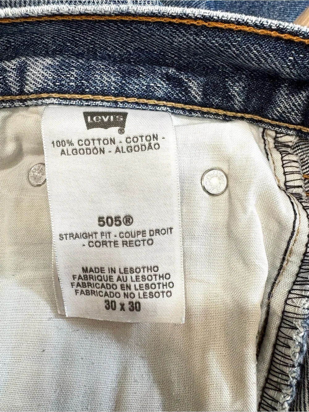 Levis 505 Straight Fit Jeans Mens 30x30 Distressed Raw Hem Medium Wash